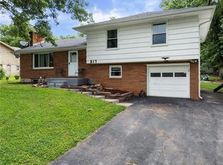 817 S Alexander Rd, Independence, MO 64056