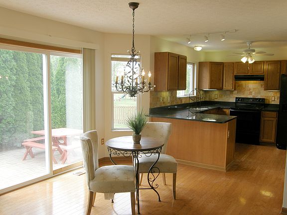 5th image of 429 Lockmead Dr