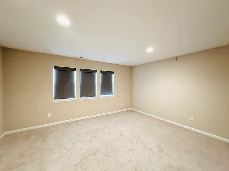 17090 NW Anita St — Photo 33