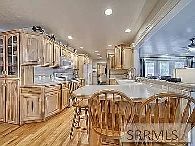 2nd image of 214 Evergreen Dr