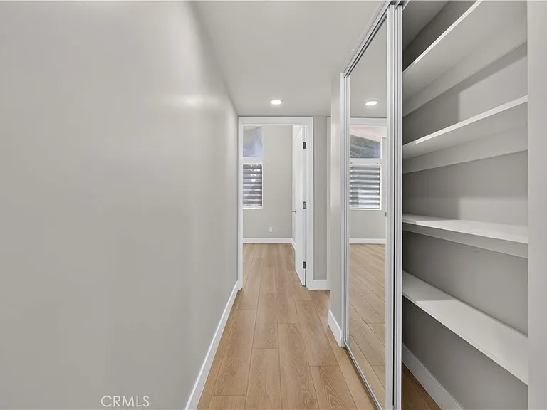 16427 Clymer St — Photo 17