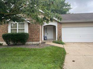 1303 Chapleton Dr, Saint Louis, MO 63135