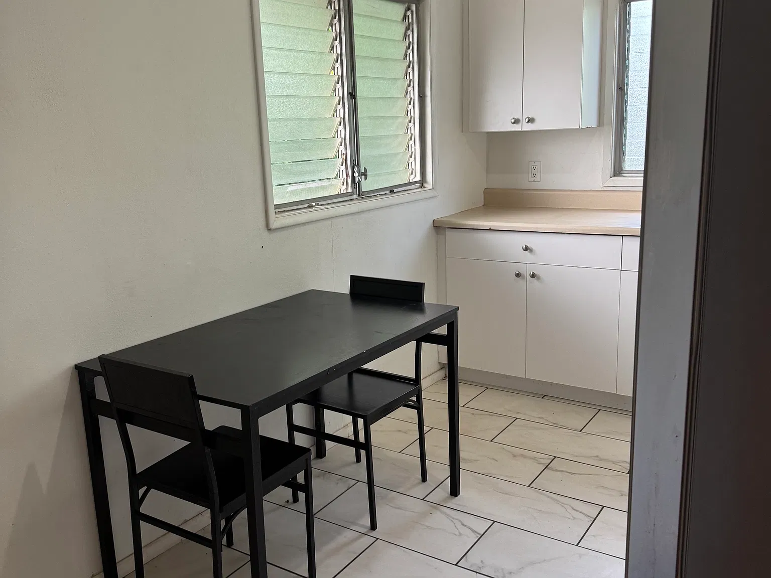 3 bed, 800 sqft, $2,500 — Photo 4