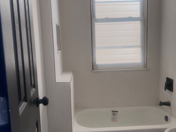 301 Warburton Ave Floor 1