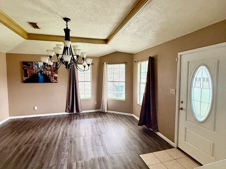 4631 Inwood Dr — Photo 8