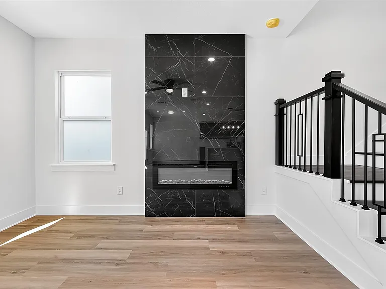 12315 New Jordan Ln — Photo 9