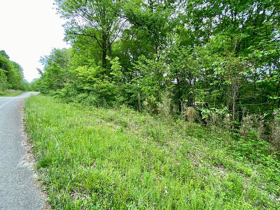 2nd image of 76 Lafayette Rd