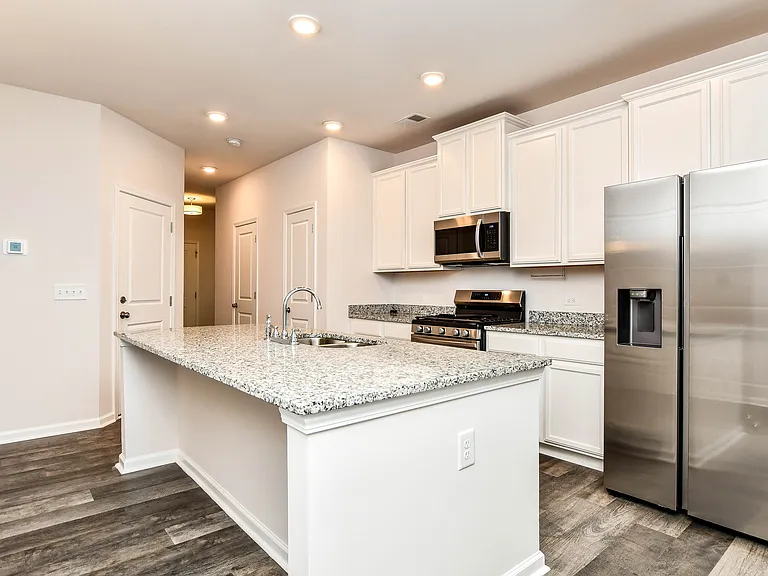 106 Crestwind Dr — Photo 6