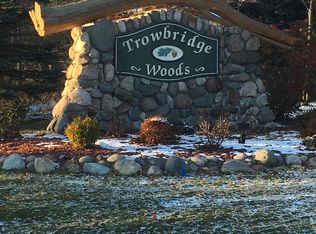 1240 Trowbridge Dr, Alpena, MI 49707