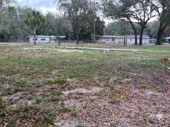 946 County Road 483a #1, Lake Panasoffkee, FL 33538