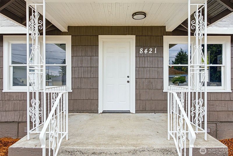3rd image of 8421 S D Street S