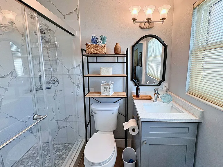 10128 Yacht Club Dr — Photo 16