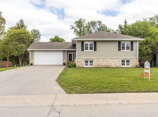1510 Holly Ln, Junction City, KS 66441