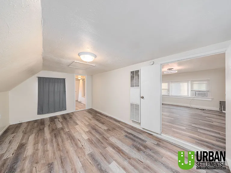 370 E 8th Ave #C — Photo 9