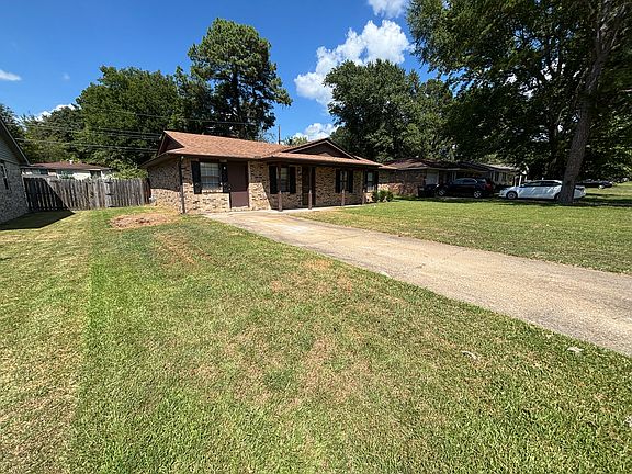 2nd image of 32 Preston Ct
