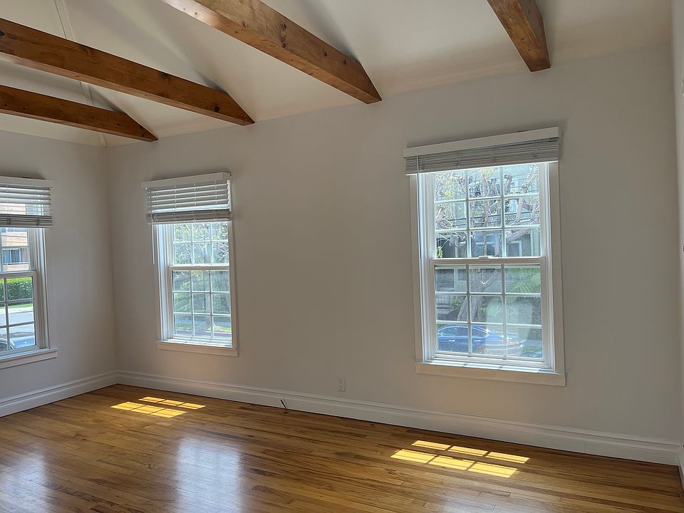 MAIN ROOM: BRIGHT, LOTS OF DOUBLE PANE WINDOWS.