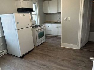 55 Garden St APT 4, Pawtucket, RI 02860