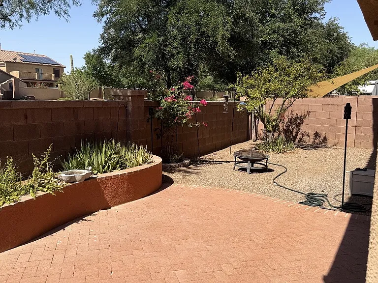 91 W Calle Gota — Photo 9