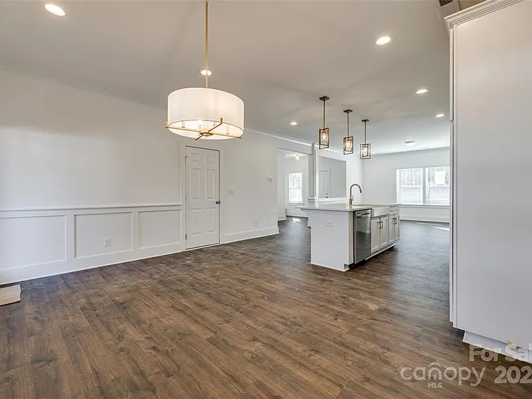 1237 Eastway Dr — Photo 19