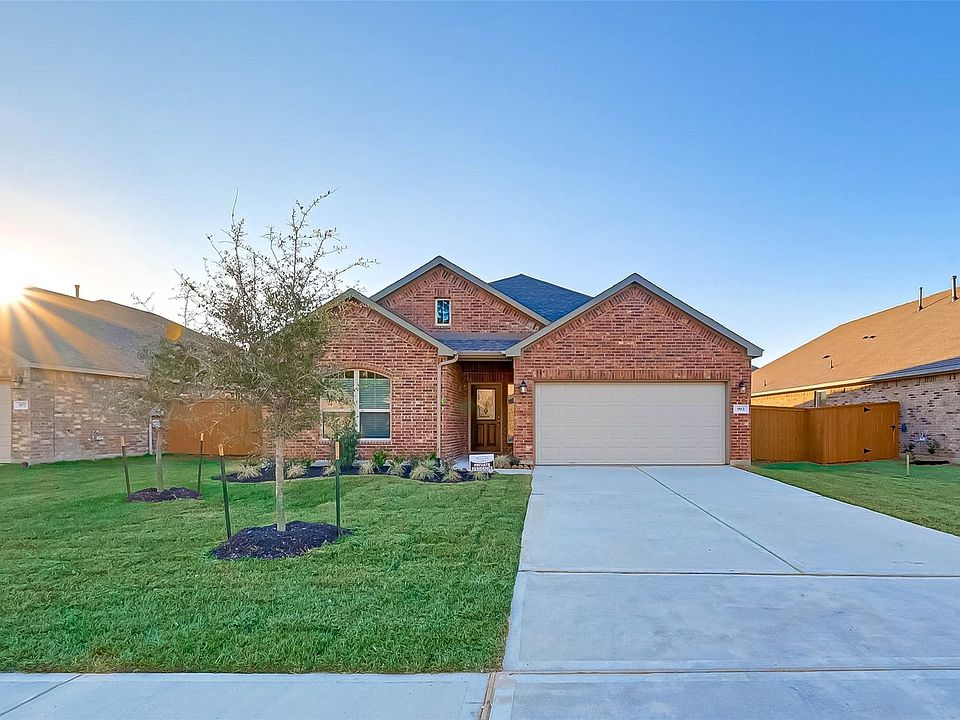 1st image of 983 Golden Willow Ln