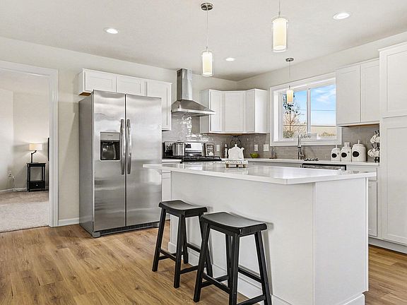 2nd image of 2821-14 Mile Rd NE