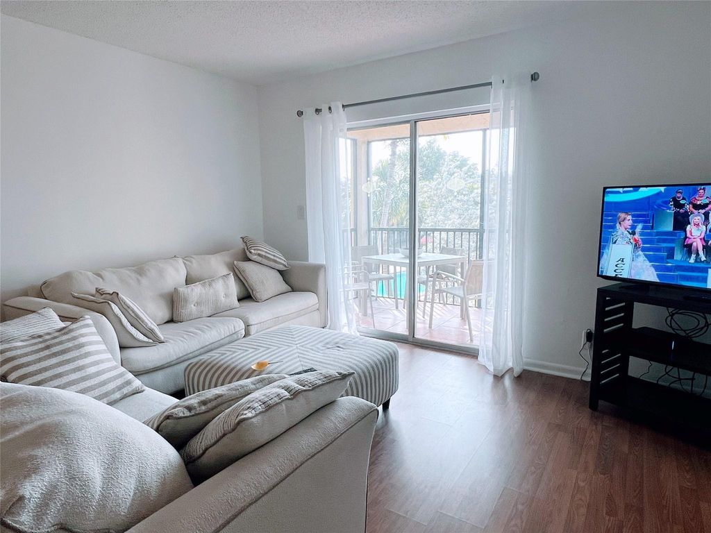 259 S CYPRESS Road #542, photo 6