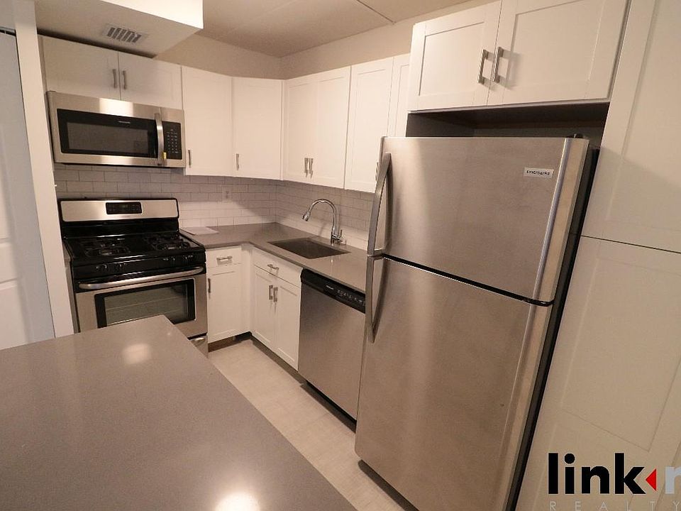 1st image of 111 N 3rd Ave APT 7A