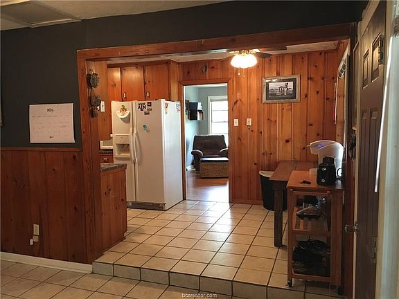 3rd image of 605 Ethel Blvd