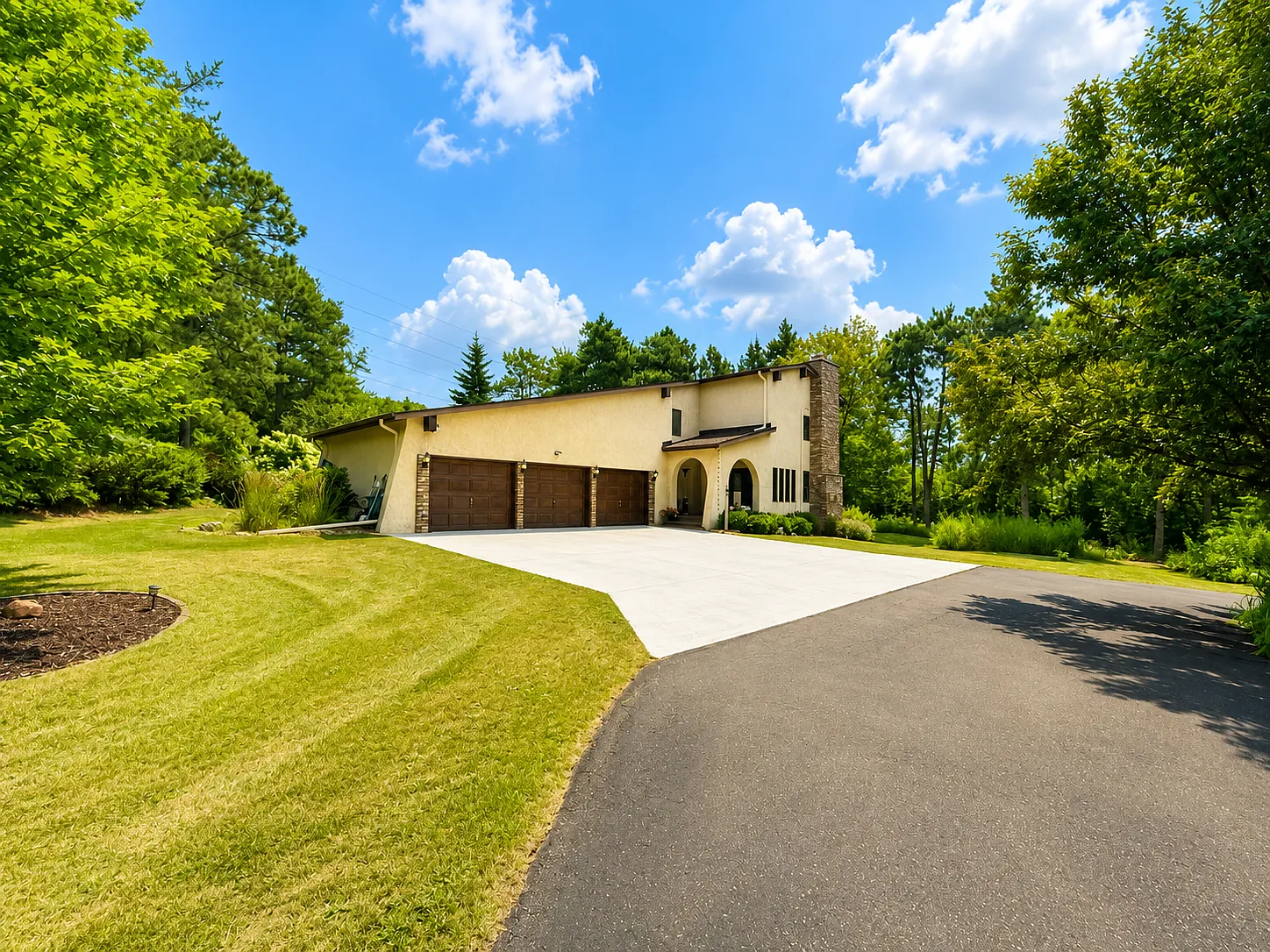 Crackleberry Trail, Woodbury (6668) RS CW1 - 1 — Photo 1