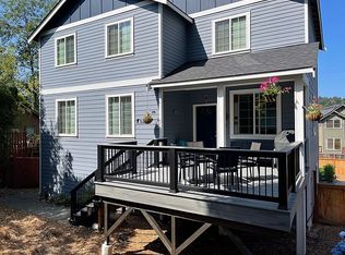 5217 23rd Ave SW, Seattle, WA 98106