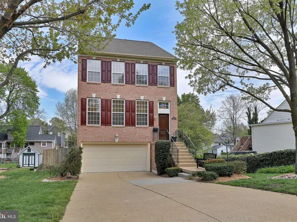 2728 Groveton St, Alexandria, VA 22306