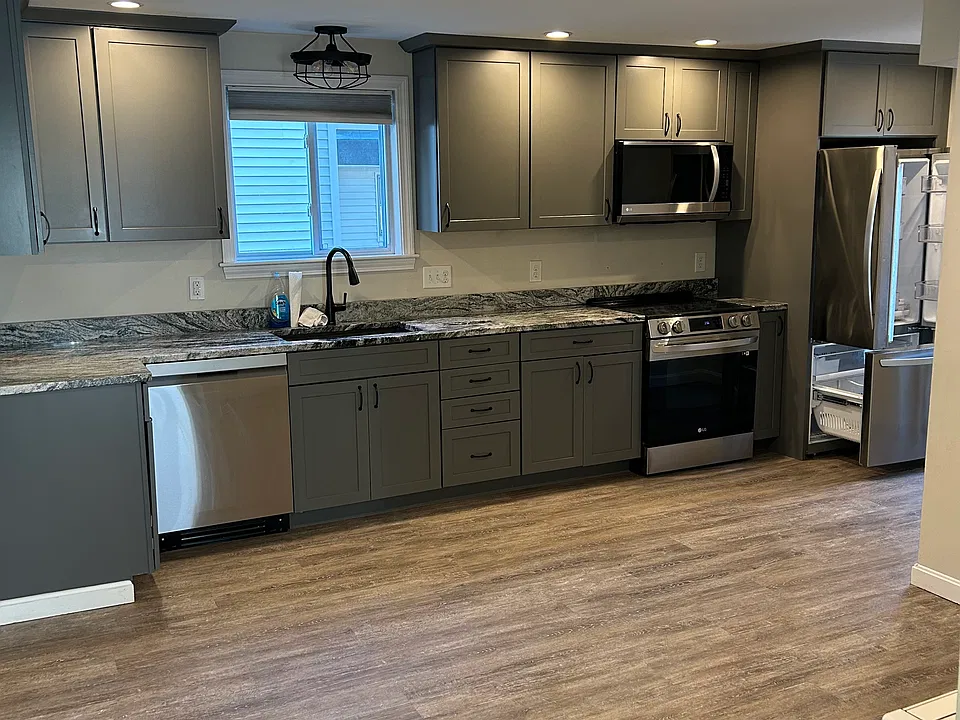 15-17 Carroll St #15-17