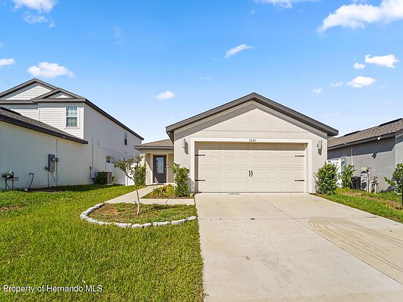 2nd image of 5225 Cricket Rd