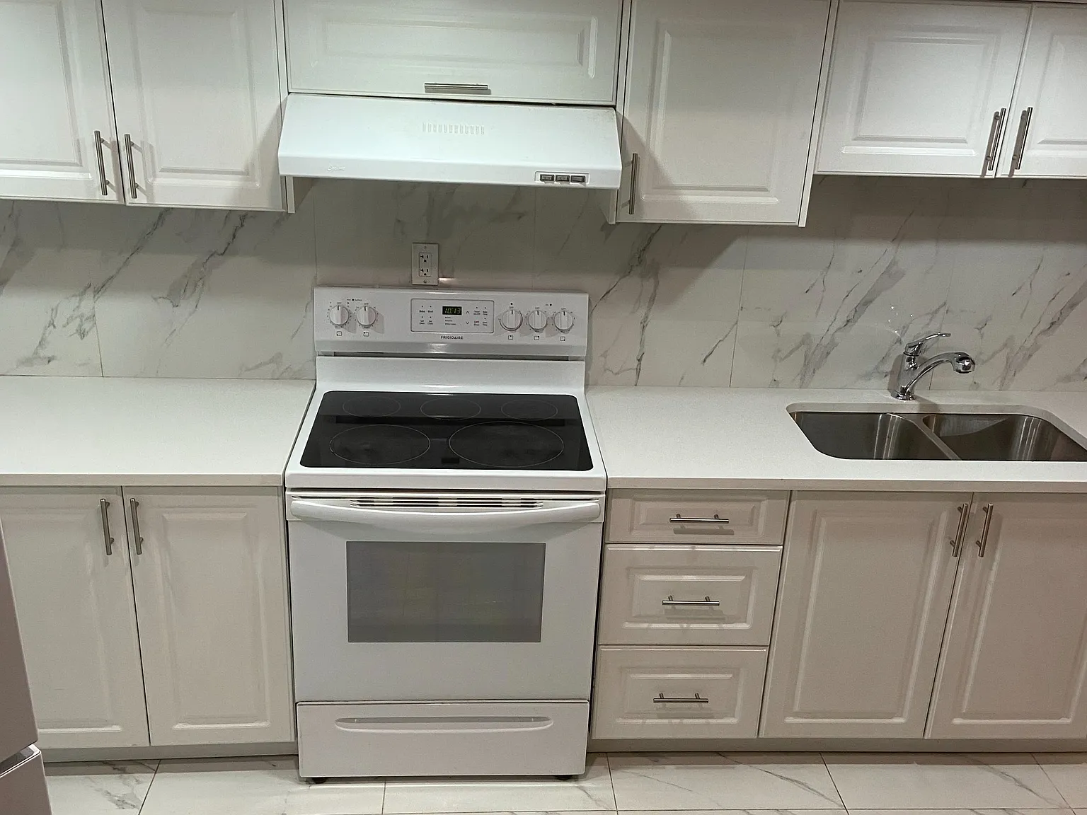 2 bed, $1,950 — Photo 2