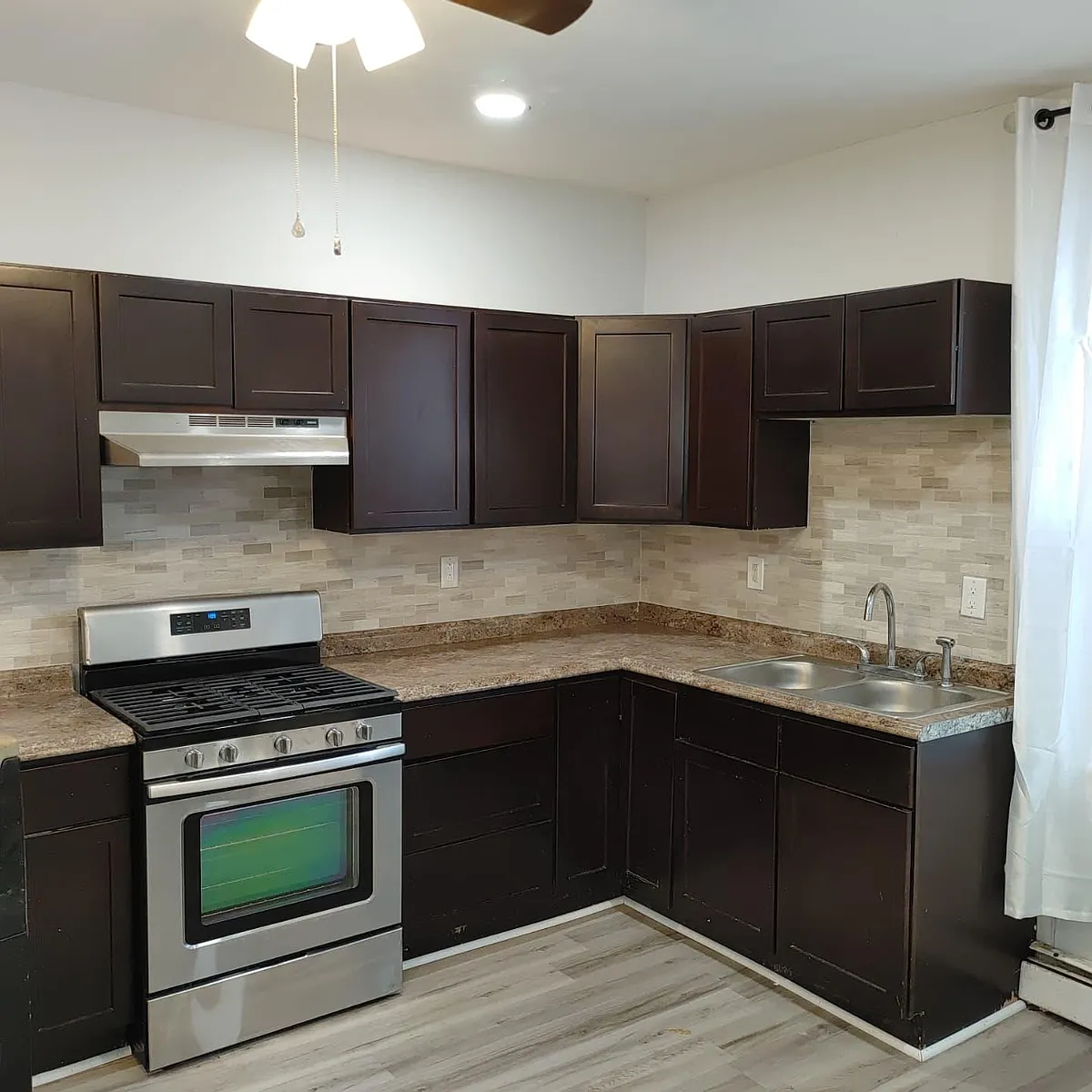Building Photo - 304 Veazie St #1F