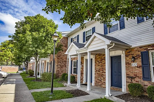 618 Canterbury Way #618 Photo 1