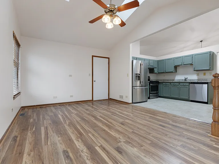 1791 Barnhill Dr — Photo 8