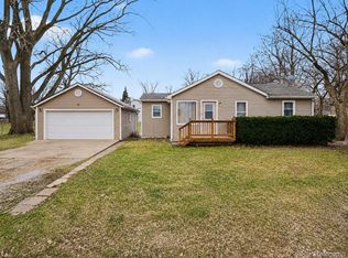 3316 Lockhead St, Burton, MI 48529