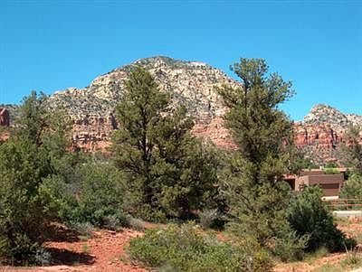 1st image of 67 Sandstone Drive