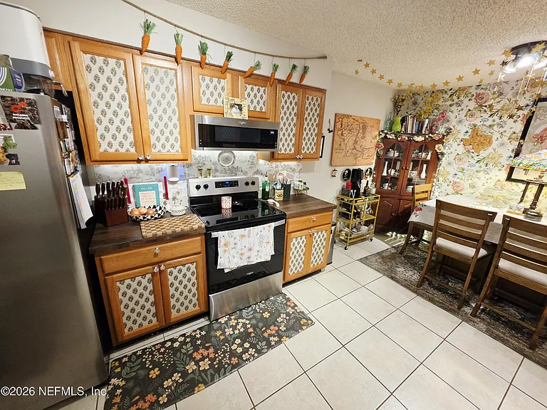 5671 Ellis Trace Dr — Photo 9