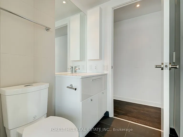 15 Grenville St #4708 — Photo 19