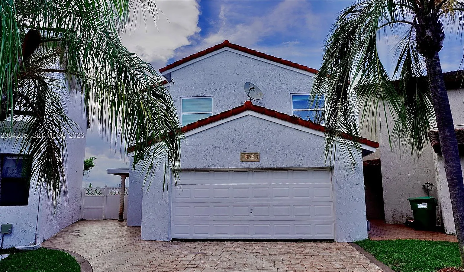 Tamiami Lakes Sec 5 — Photo 1