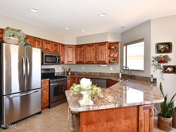 4th image of 14670 N Windshade Dr