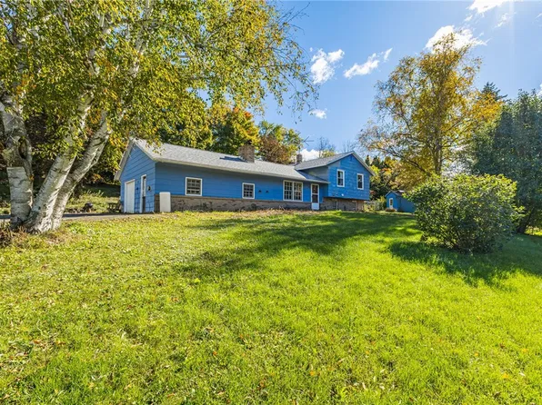 2114 Parker Rd, Newark, NY 14513