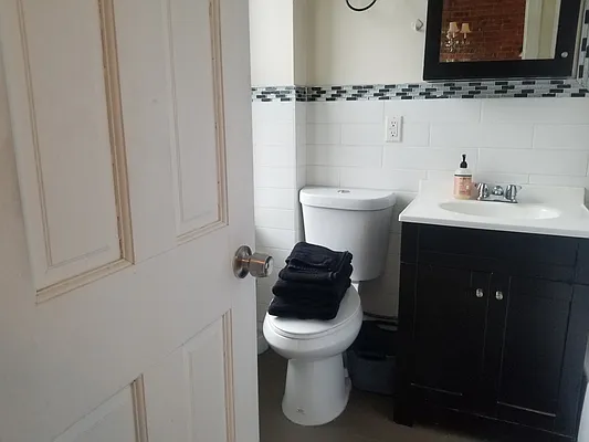 Rented by Building Equity Real Estate LLC | media 11