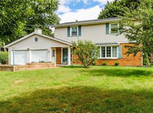 706 Maple Dr, Webster, NY 14580