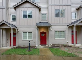 10312 SW Hollyridge Ln, Beaverton, OR 97005