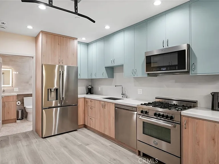 18748 Collins St #1/2 — Photo 3