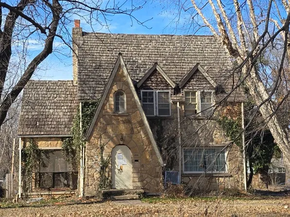 106 Elmwood Ave, Ponca City, OK 74601