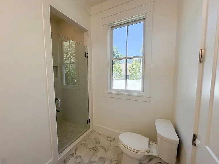 420 Waight St — Photo 16